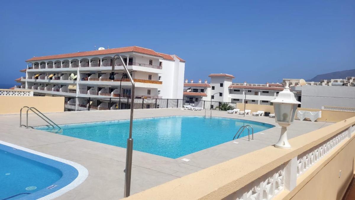 Oceanfront Beach Apartment la Arena - Hizvo