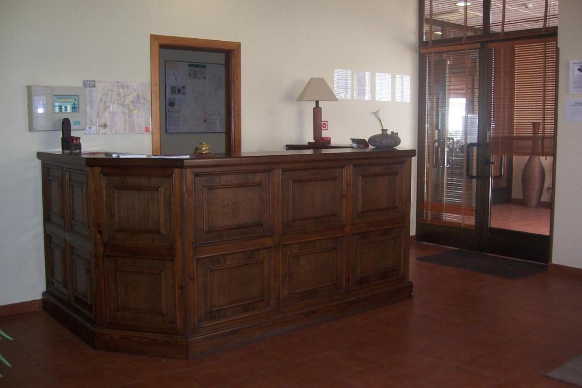 Hotel Restaurante Los Prados - Housity