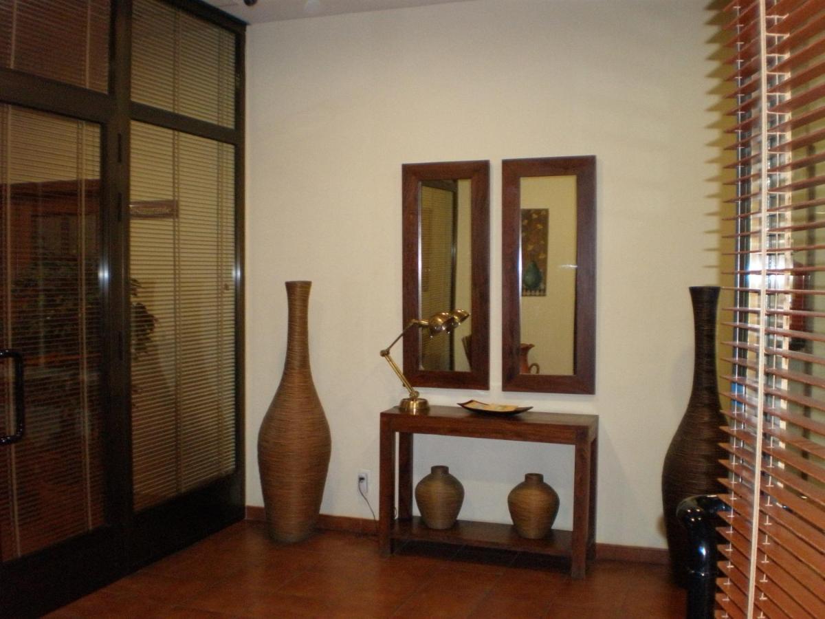 Hotel Restaurante Los Prados - Housity