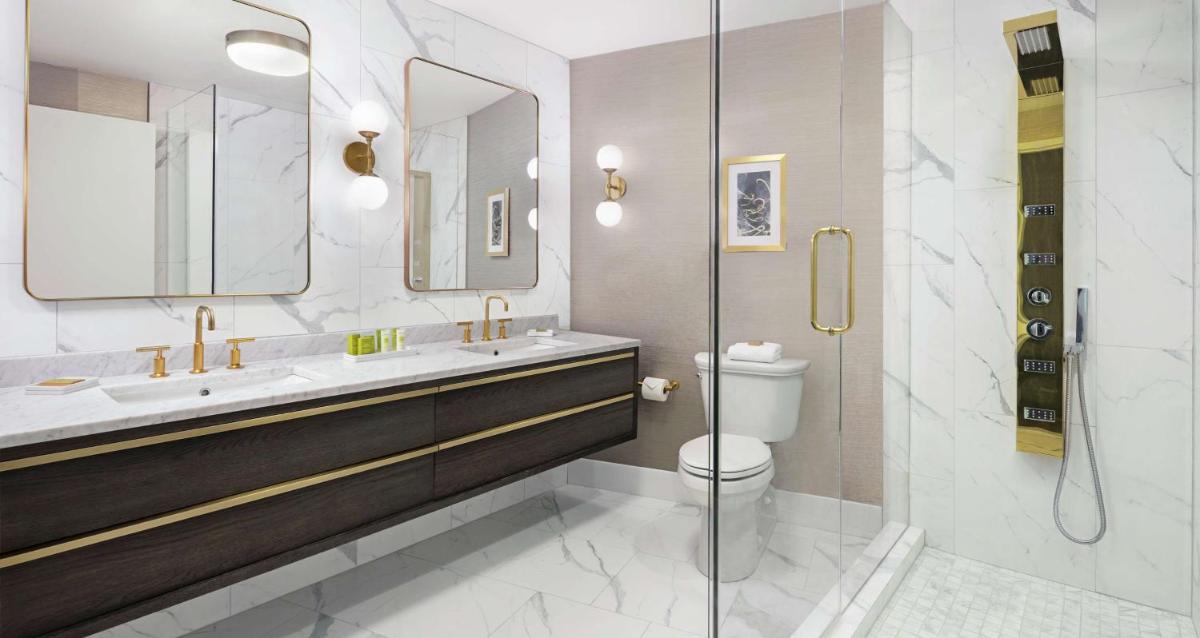 Hilton Chicago Oak Brook Hills Resort & Conference Center - Housity