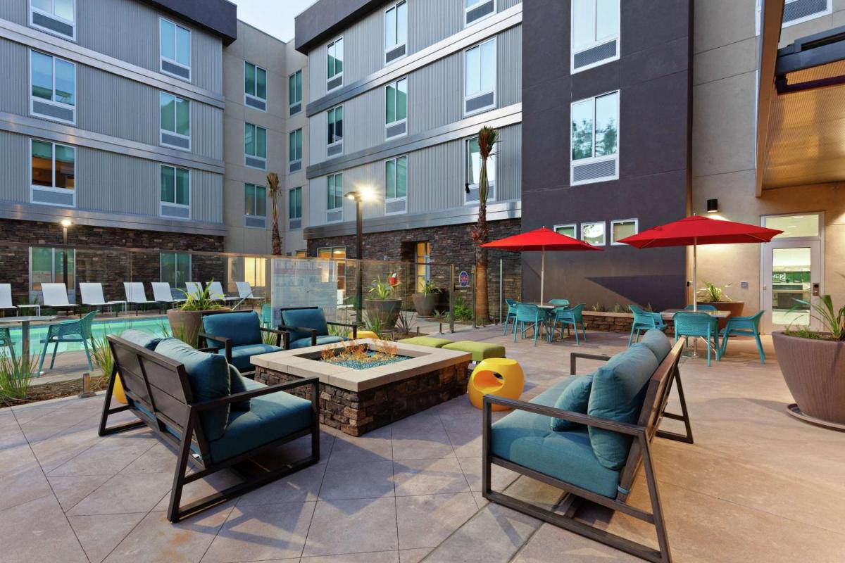 Home2 Suites By Hilton Temecula - Housity