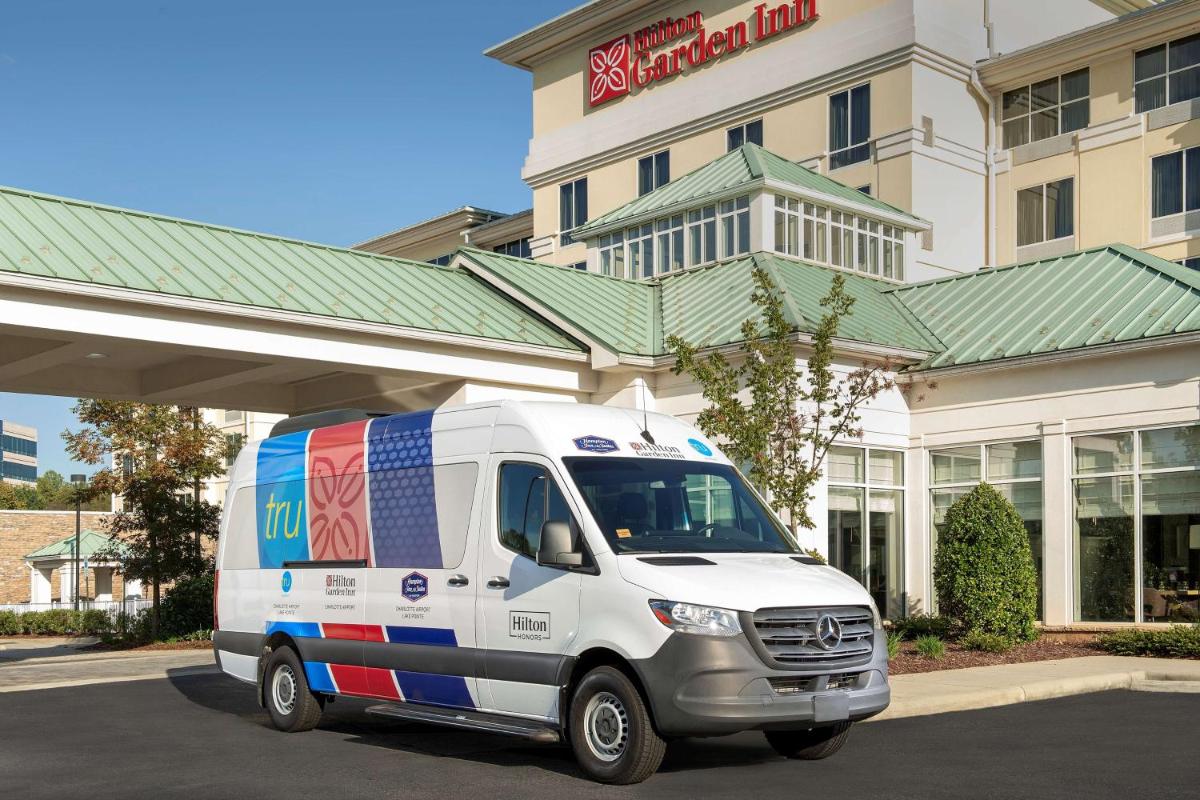 Hilton Garden Inn Charlotte Airport - Hizvo