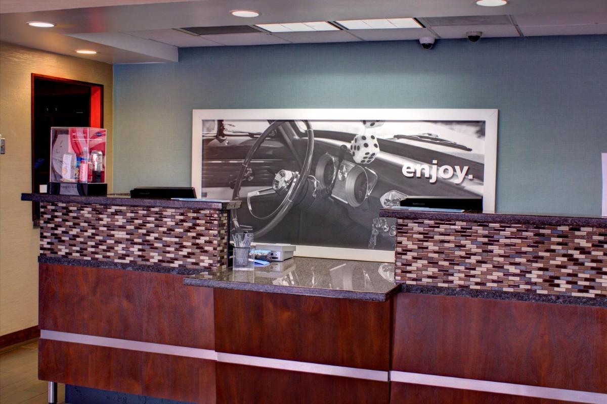 Hampton Inn Daytona Speedway-Airport - Hizvo