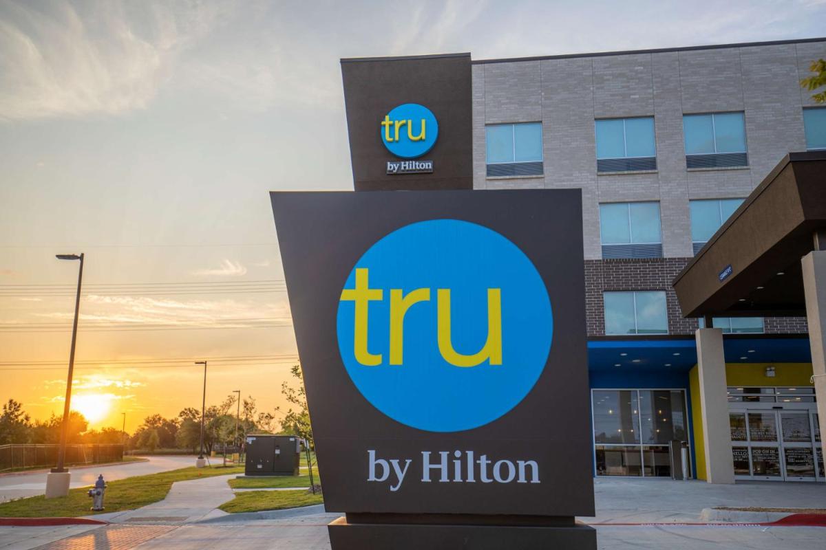 Tru By Hilton Allen Dallas, Tx - Housity