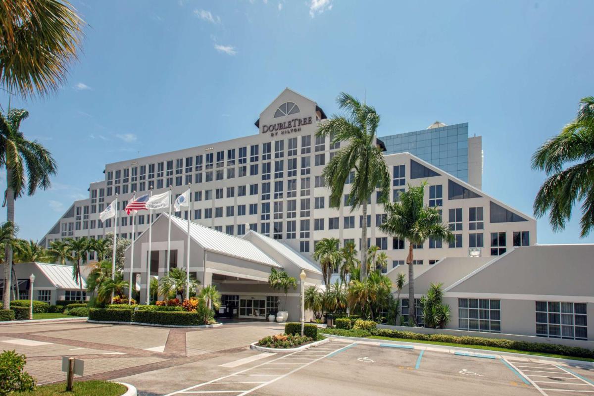 DoubleTree by Hilton Hotel Deerfield Beach Boca Raton - Housity
