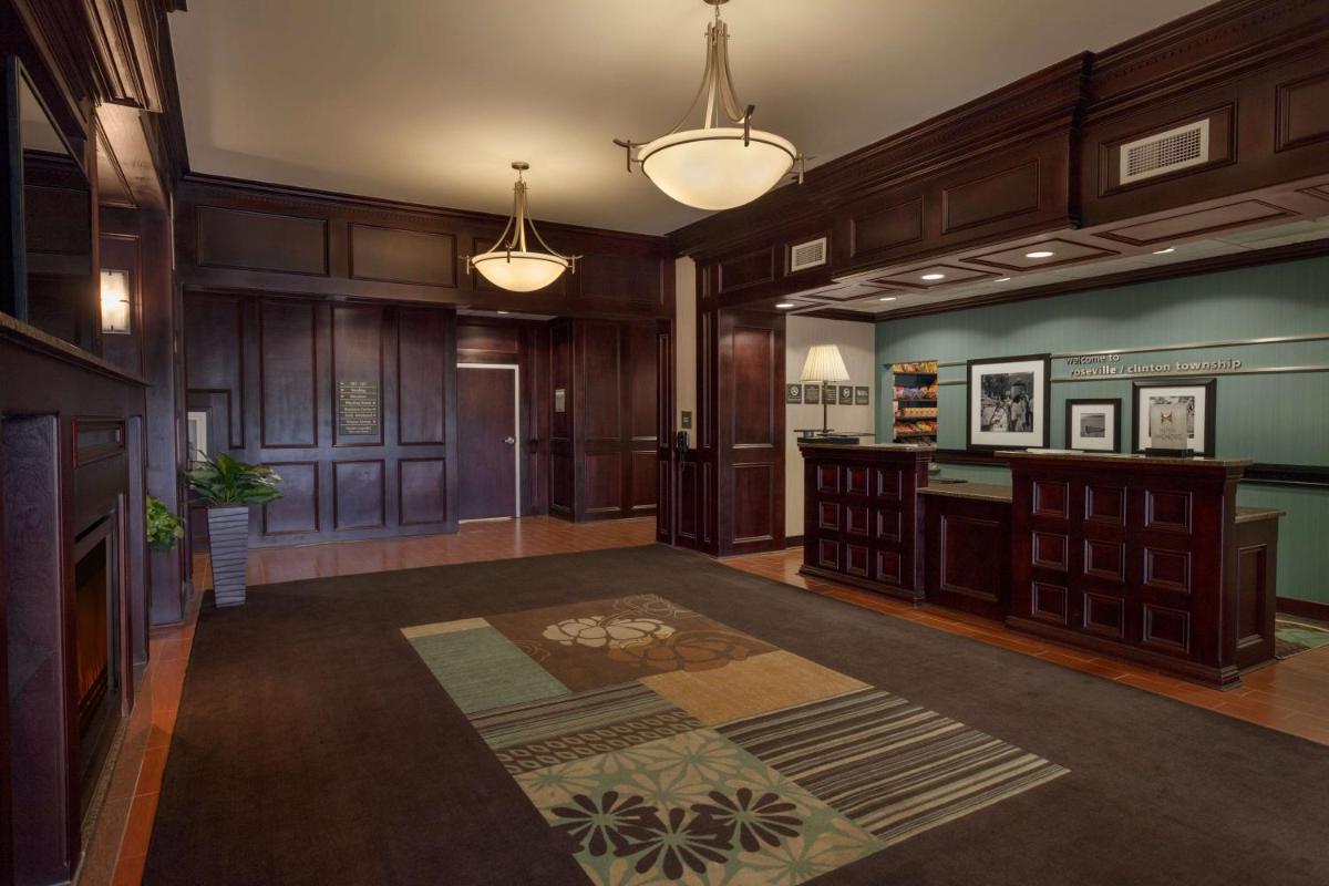 Hampton Inn Detroit Roseville - Housity