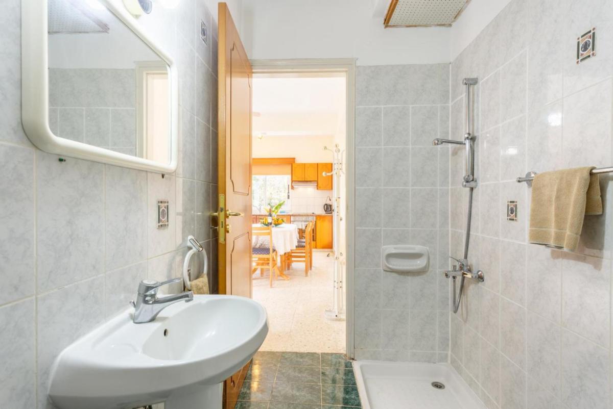 Sun Beach Villa - Housity