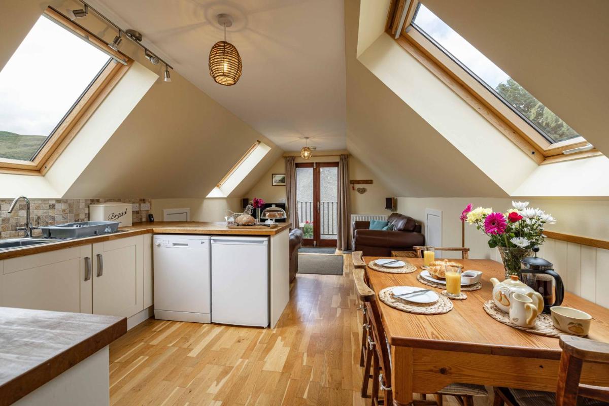 The Barn at Dormouse Cottage - Housity