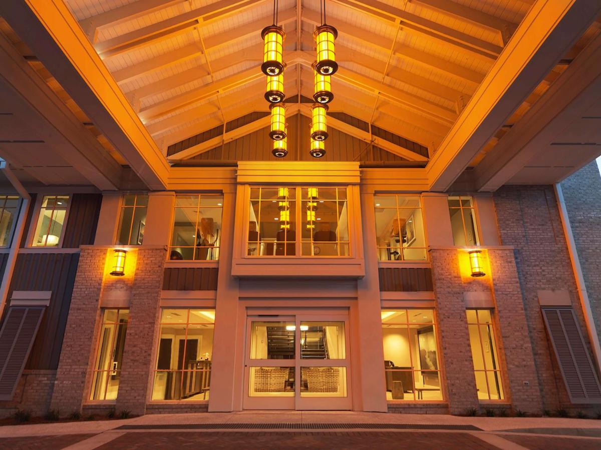 Hilton Grand Vacations Club Ocean Oak Resort Hilton Head - Housity