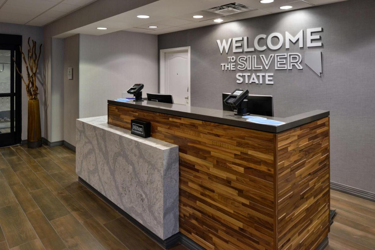 Hampton Inn & Suites Las Vegas Airport - Housity