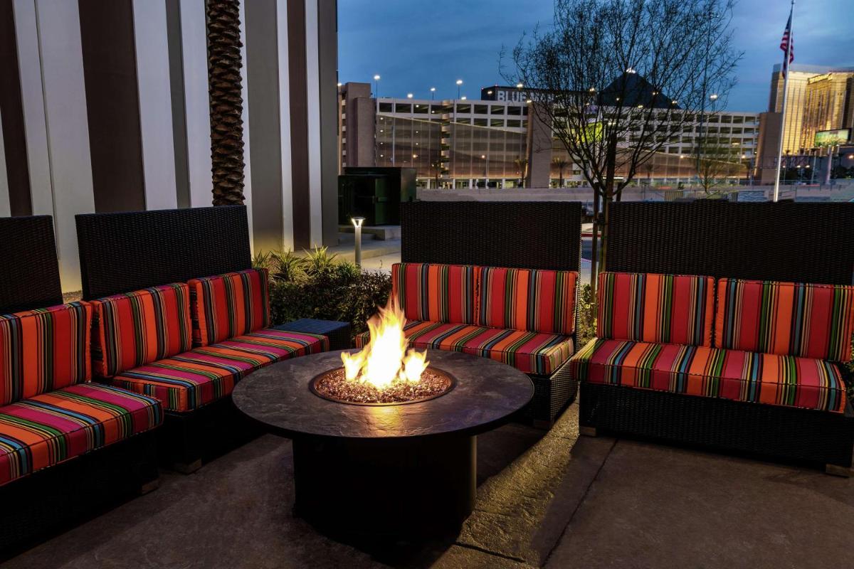 Home2 Suites by Hilton Las Vegas Stadium District - Housity