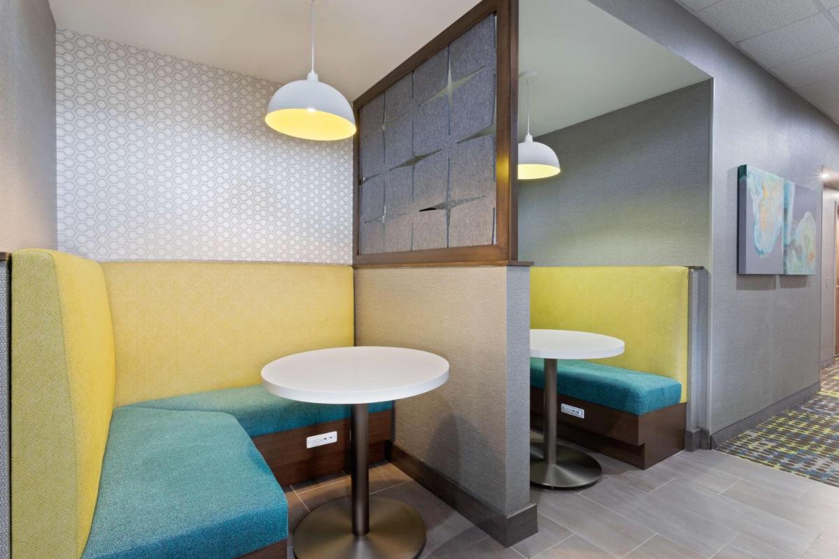 Hampton Inn & Suites Orlando International Drive North - Housity