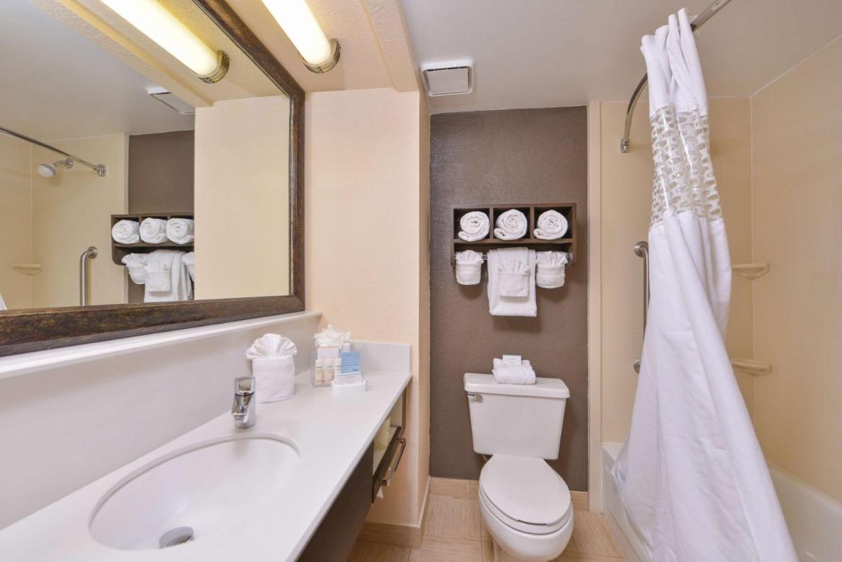 Hampton Inn Closest to Universal Orlando - Housity
