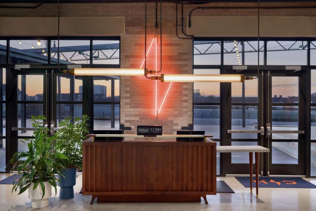 The Central Station Memphis, Curio Collection By Hilton - Housity