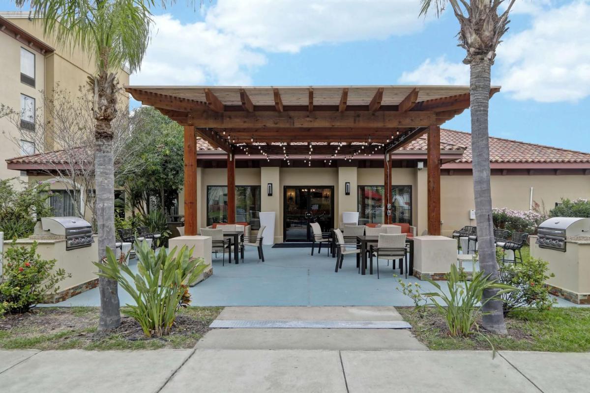 Homewood Suites by Hilton McAllen - Housity
