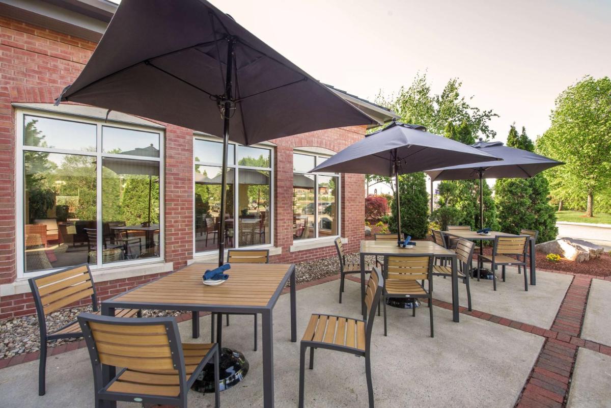 Hilton Garden Inn Manchester Downtown - Housity
