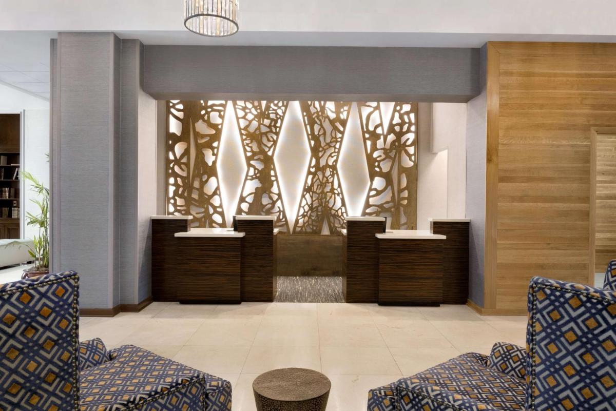 Suitetrails - DoubleTree by Hilton Milwaukee/Brookfield