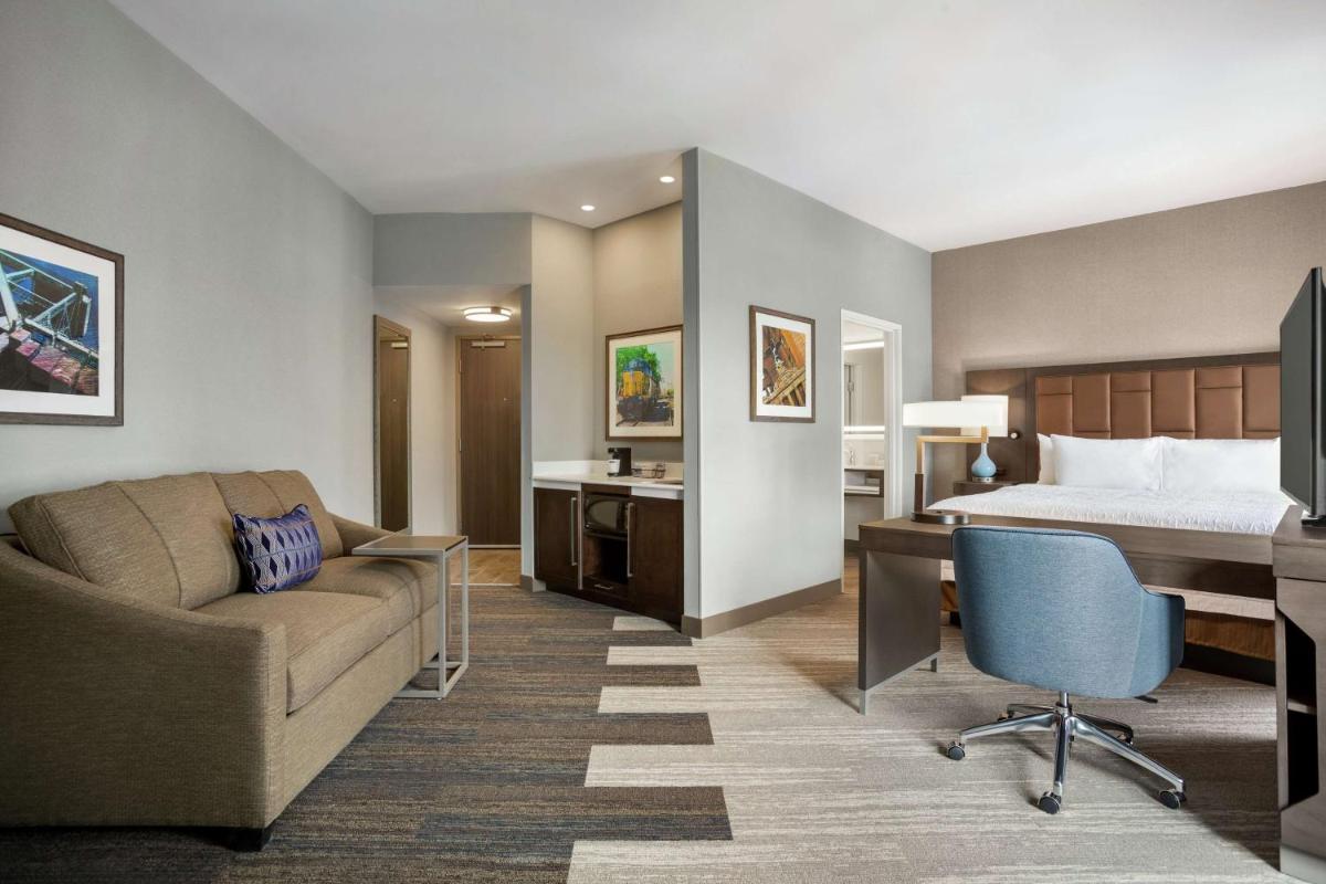 Hampton Inn Suites Kansas City Downtown Crossroads - Hizvo