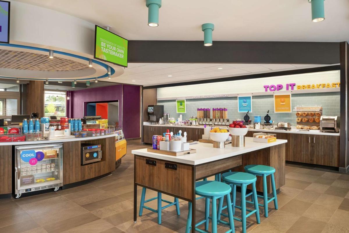 Tru By Hilton Milwaukee Brookfield - Housity