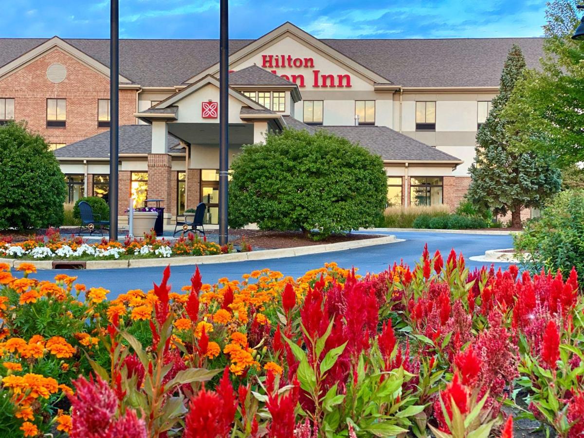 Hilton Garden Inn Oconomowoc - Housity