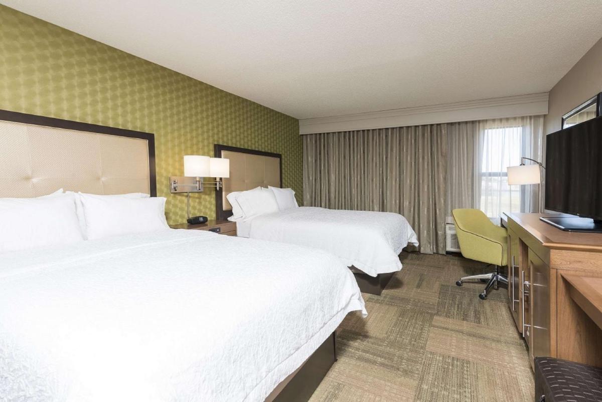 Hampton Inn Mount Pleasant - Housity