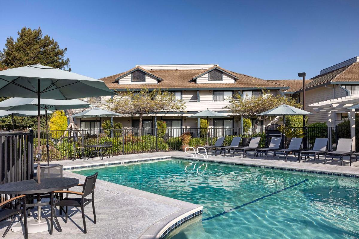 Suitetrails - Seacliff Inn Aptos, Tapestry Collection by Hilton