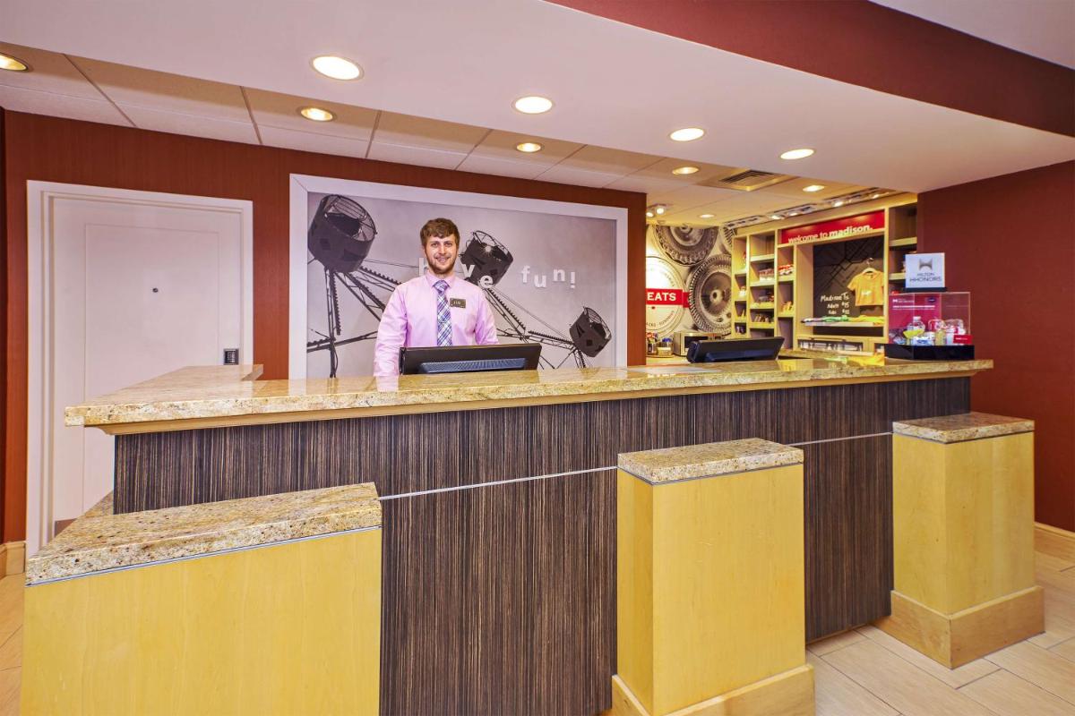 Hampton Inn & Suites Madison - West - Housity