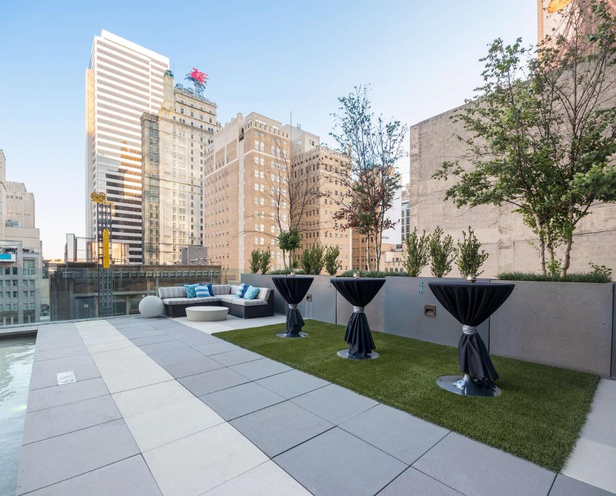 Hilton Garden Inn Downtown Dallas - Housity