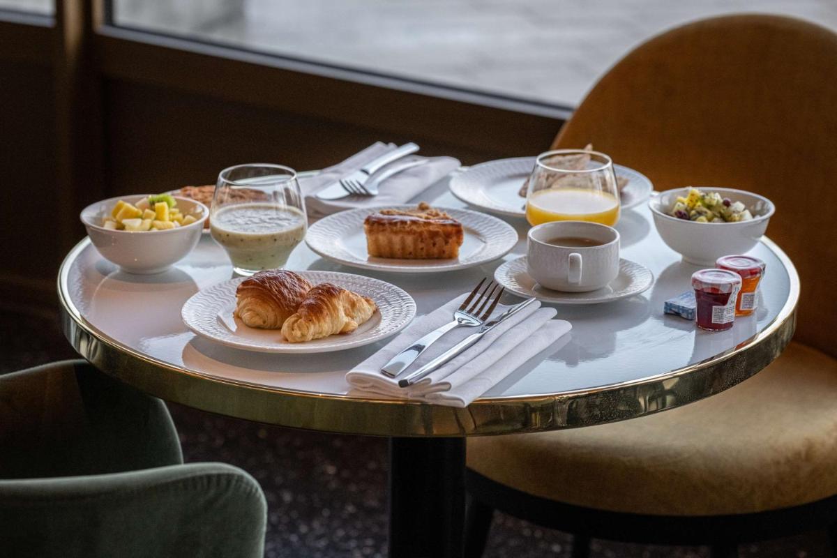 Nourriture dans l'hôtel ou à proximité