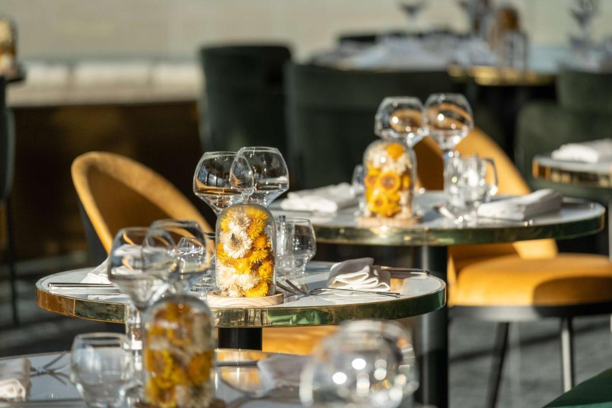 Nourriture dans l'hôtel ou à proximité