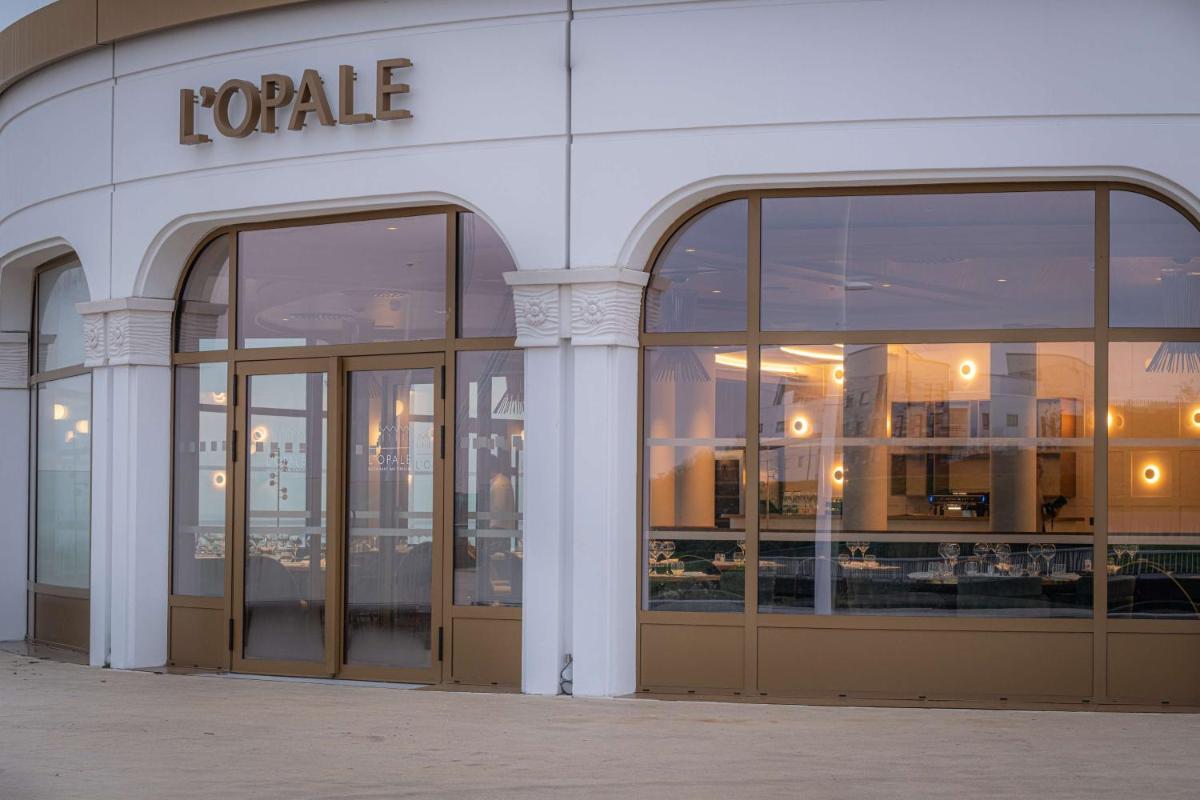 Restaurant ou autre lieu de restauration dans l'établissement Radisson Blu Grand Hotel & Spa, Malo-Les-Bains