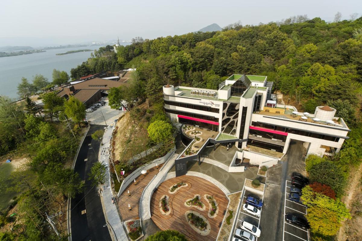 Suitetrails - KT&G Sangsangmadang Chuncheon Stay