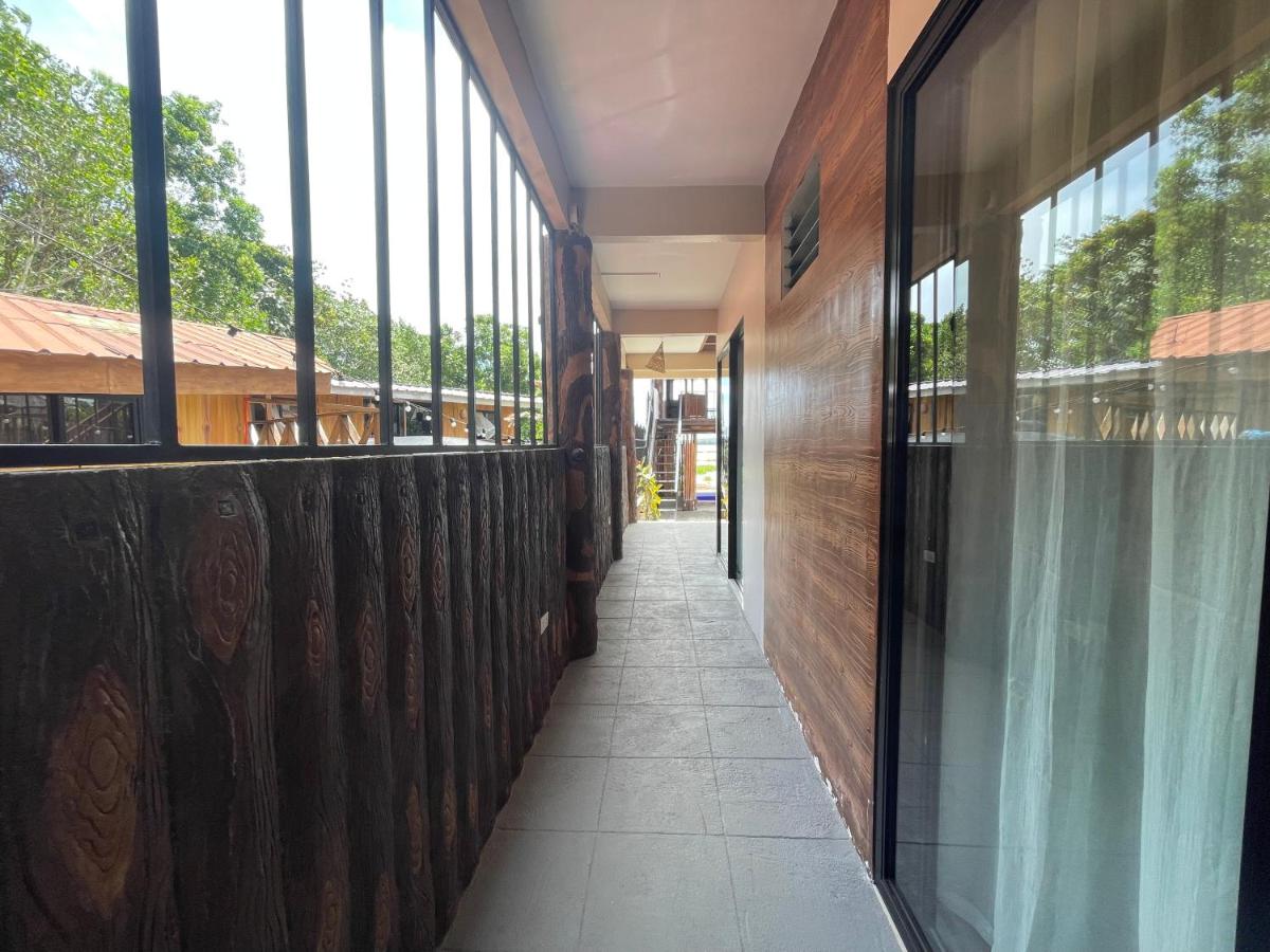 Camotes Lake House - Housity