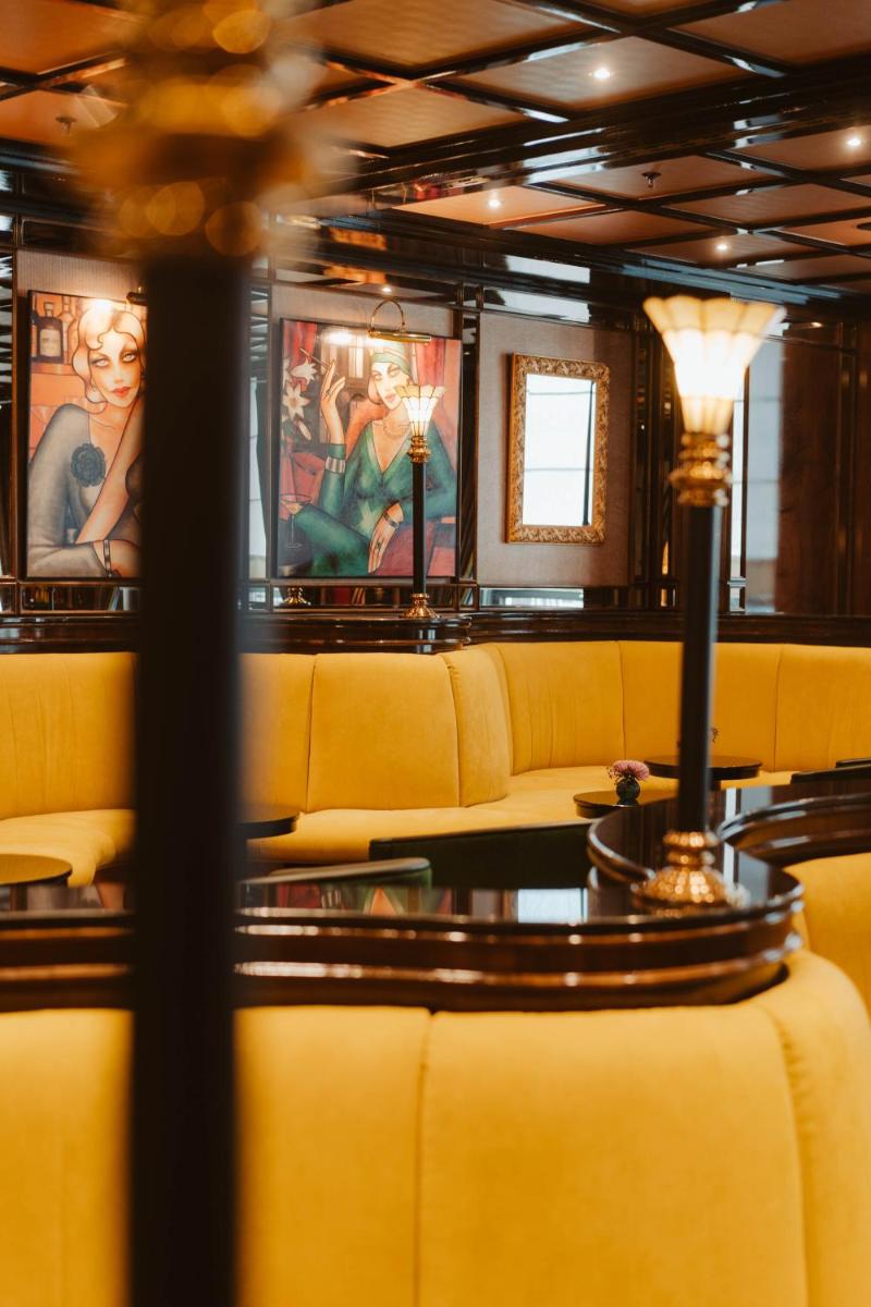 Ein Sitzbereich in der Unterkunft JW Marriott Hotel Berlin Ein Sitzbereich in der Unterkunft JW Marriott Hotel Berlin