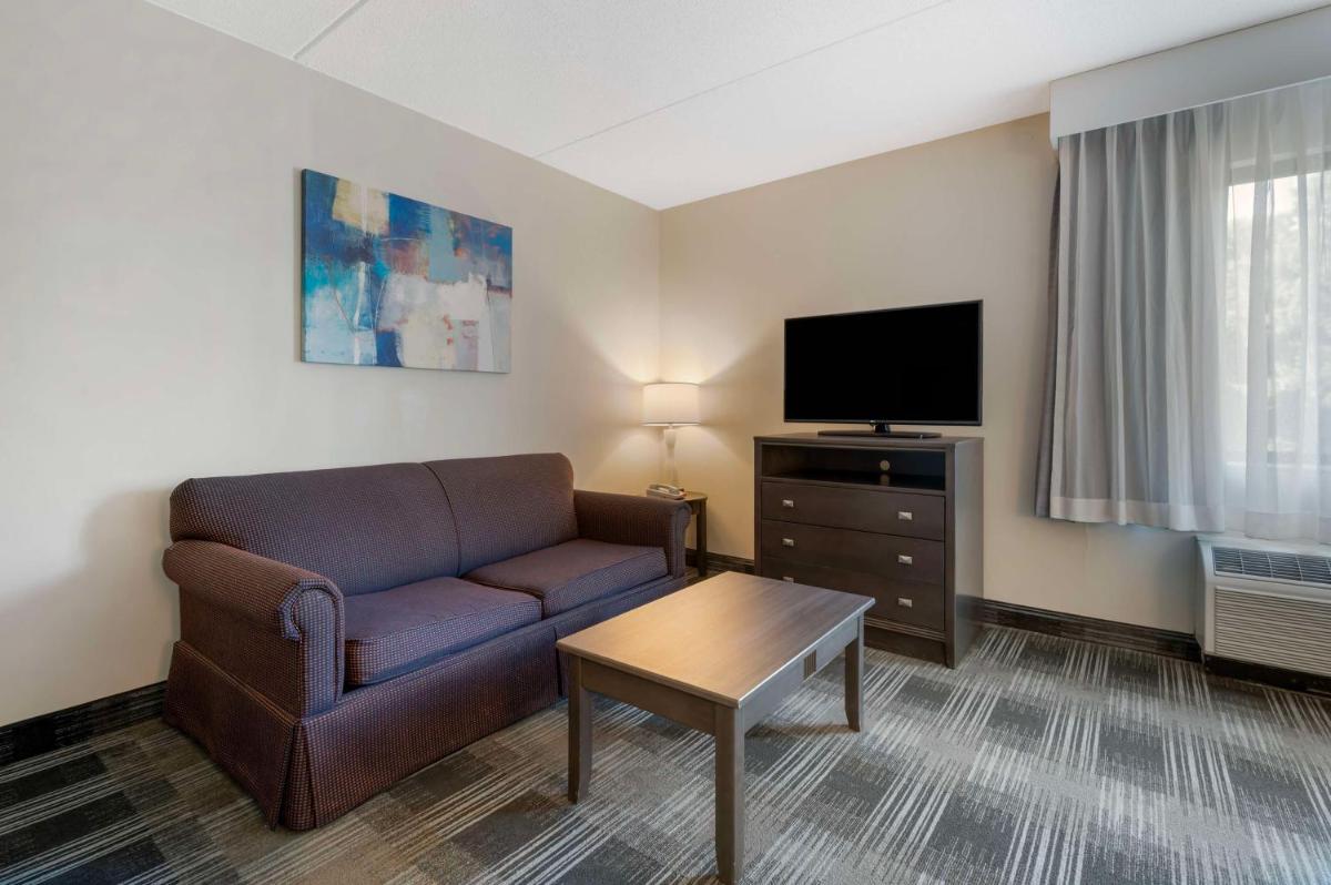 Best Western Plus Alexandria Fort Belvoir - Housity