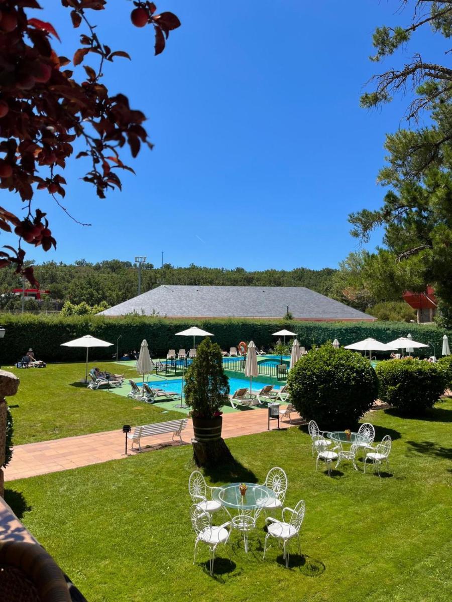 Piscina en o cerca de Hotel Rural Spa & Wellness Hacienda Los Robles