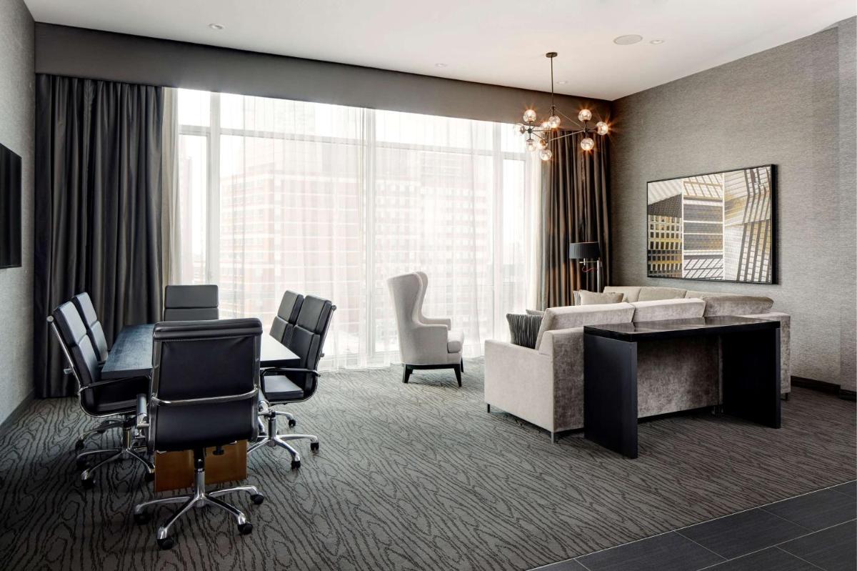 Hampton Inn Brooklyn Downtown - Housity