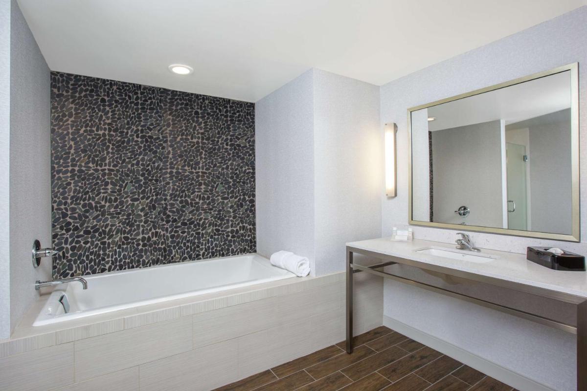 Hilton Garden Inn Olympia, WA - Housity