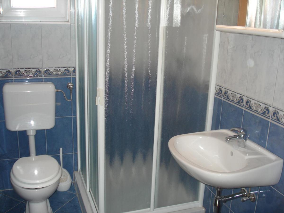Apartments Buzleta - Housity