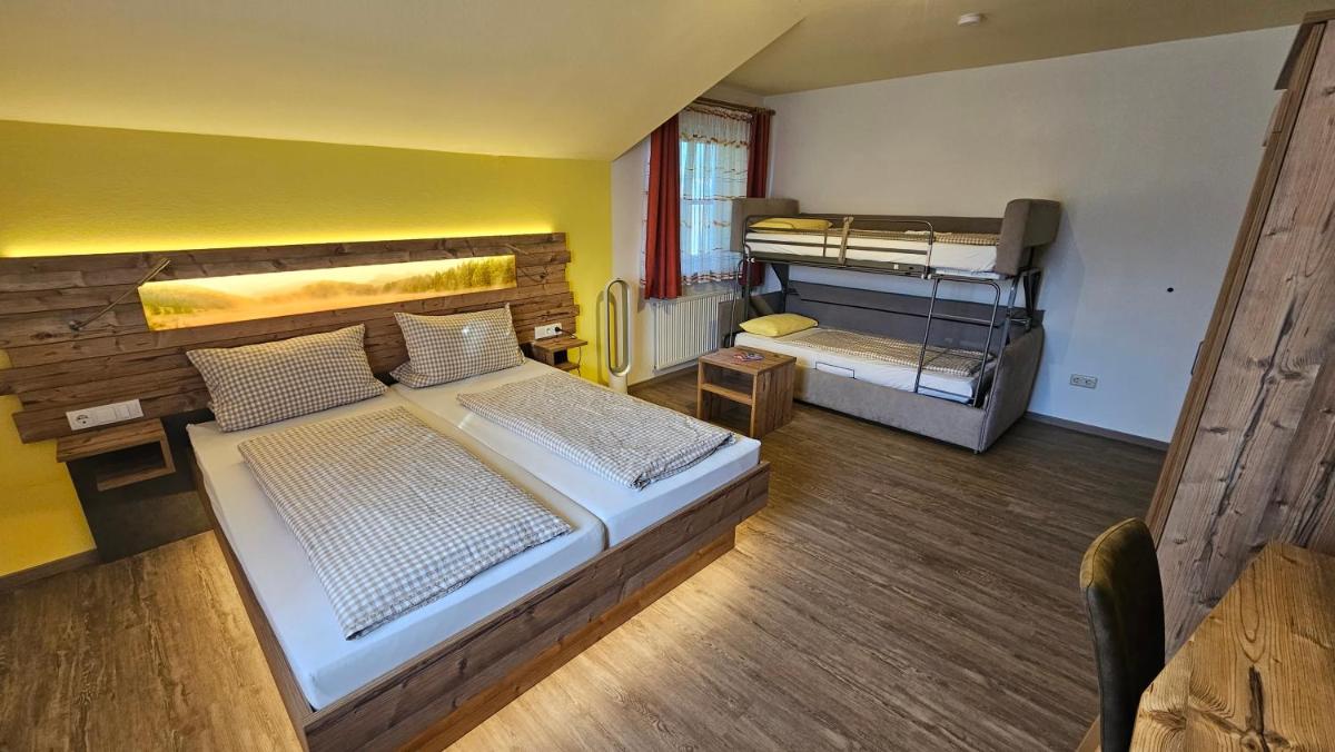 Pension Grünhaid - Housity