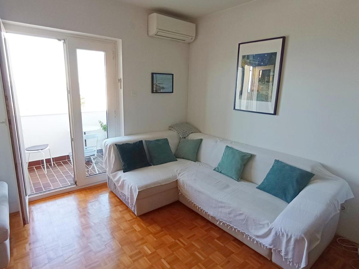 Small cosy apartment in Novi Vinodolski - Hizvo