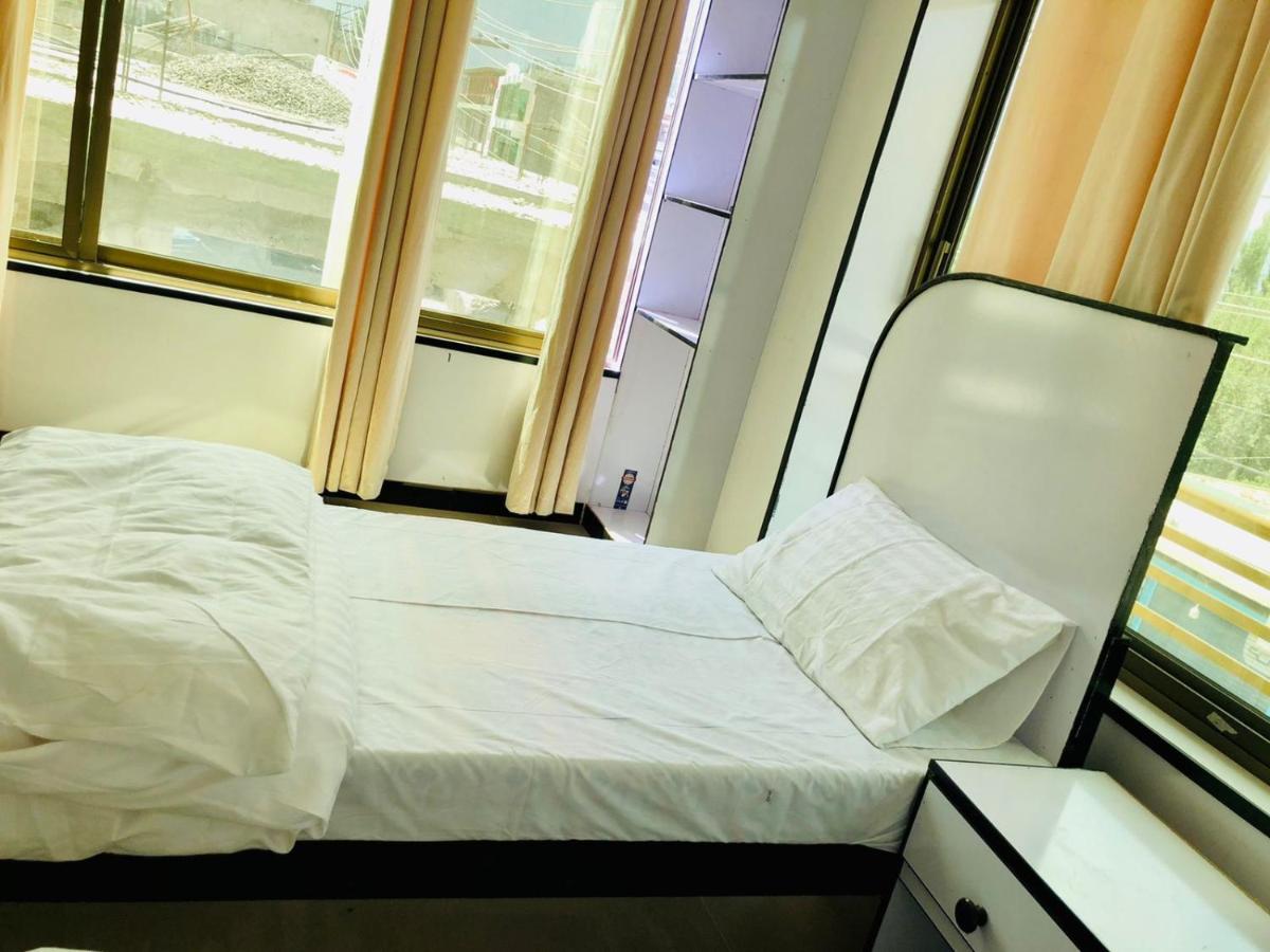 Burj Baltistan Intl Guest House - Housity