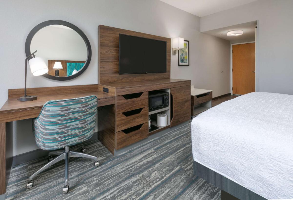 Hampton Inn Santa Cruz - Housity