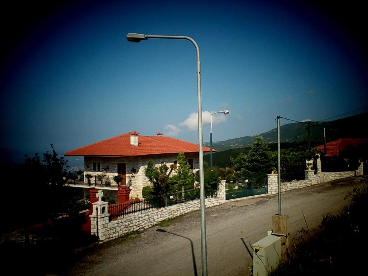Balcony on Trichonida Lake - Housity