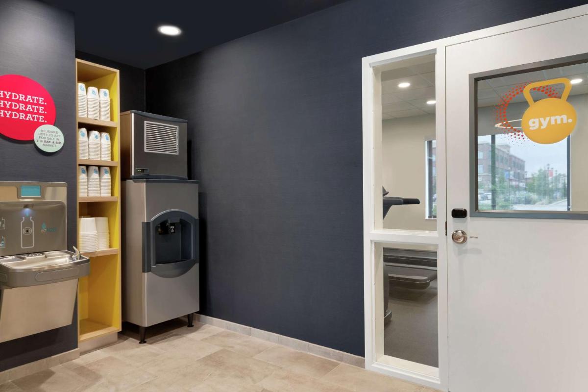Tru by Hilton St. Charles St. Louis - Housity