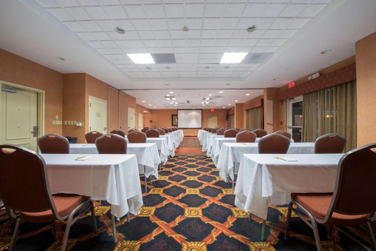 Hilton Garden Inn Tupelo - Housity