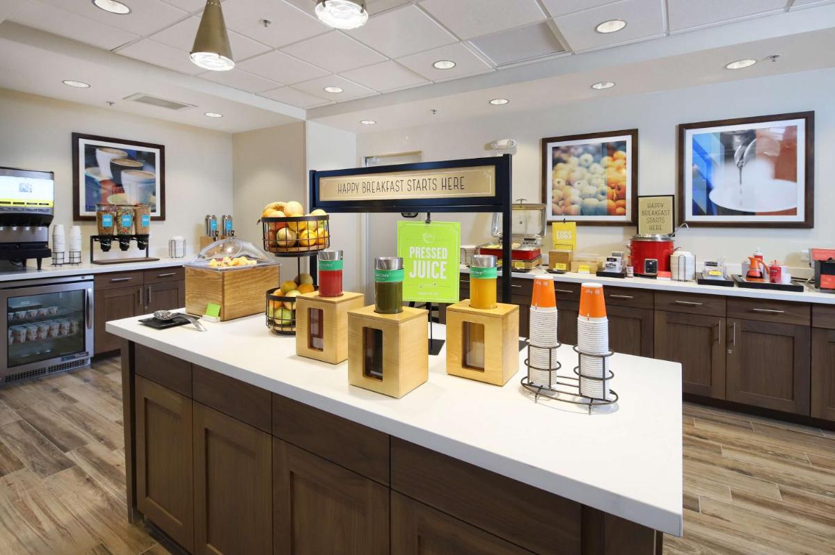 Hampton Inn Suites Tucson Tech Park - Housity