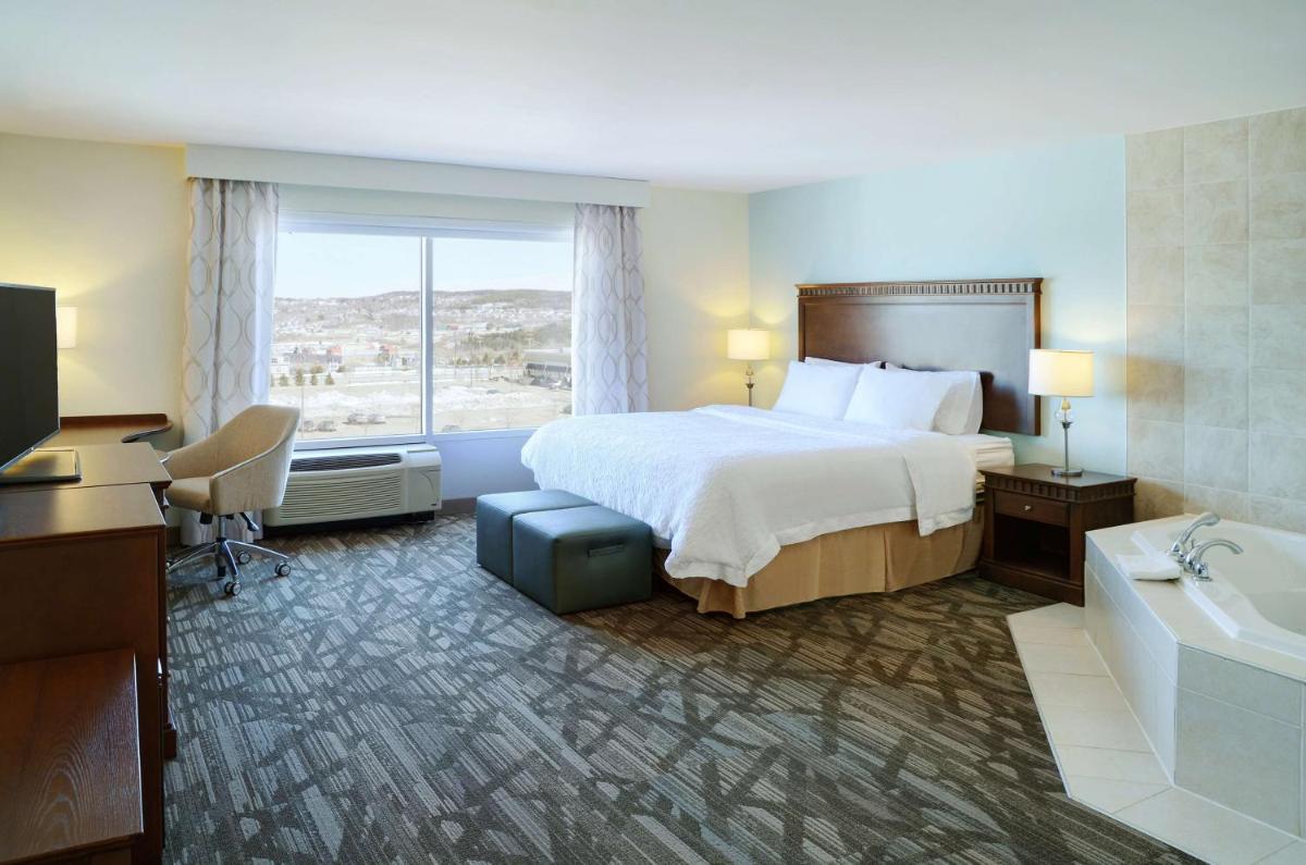 Hampton Inn & Suites Saint John - Housity
