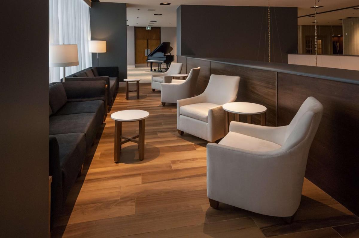 Doubletree by Hilton London - Housity