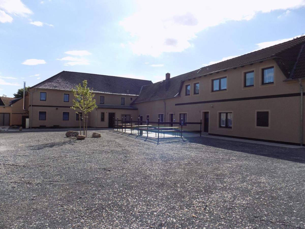 Heidehotel Jagdhof Dobra GmbH - Housity